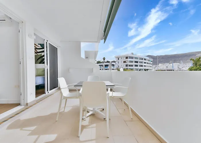 Palm Suites By Chaturhotels